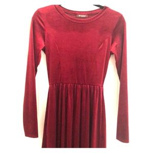 Vintage Style Burgundy Velvet Long Sleeve Dress